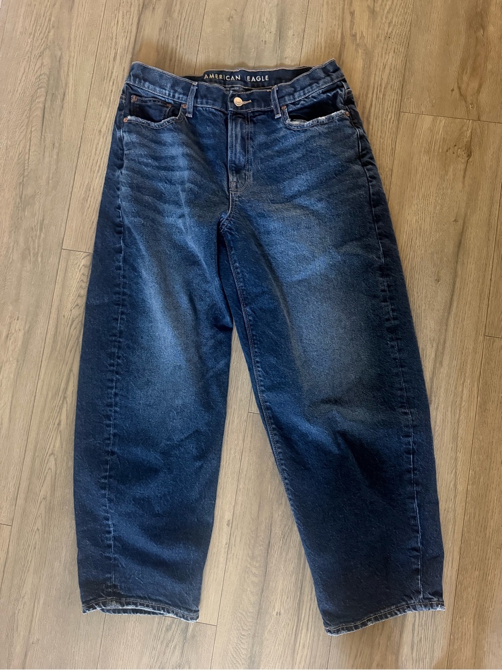 American Eagle Outfitters women’s  Dark Blue Barrel Jeans